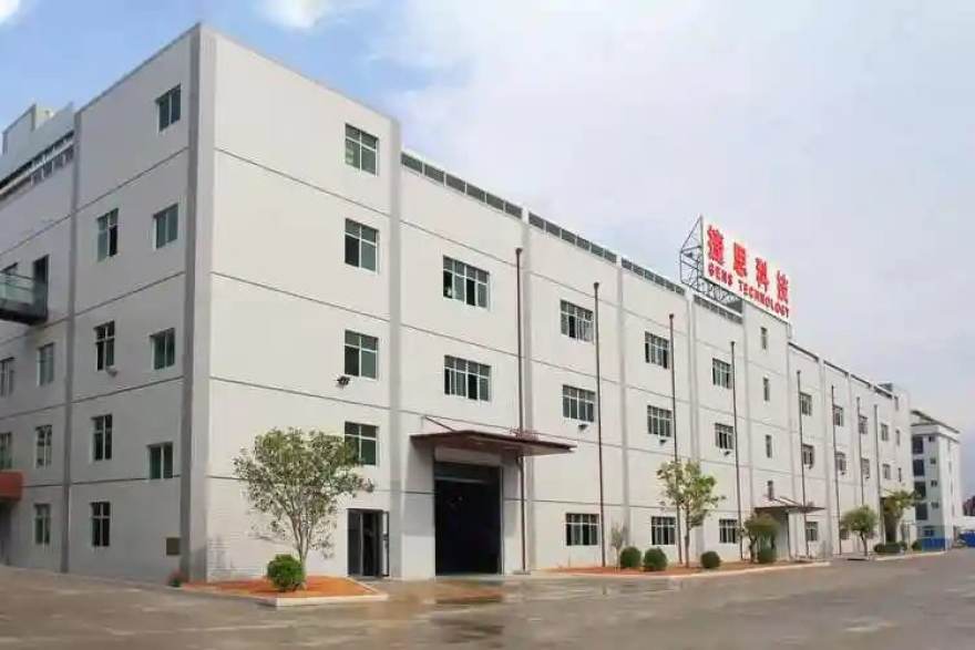 转会窗口前的信息战：球迷如何用赛程与阵容数据读懂球队动向